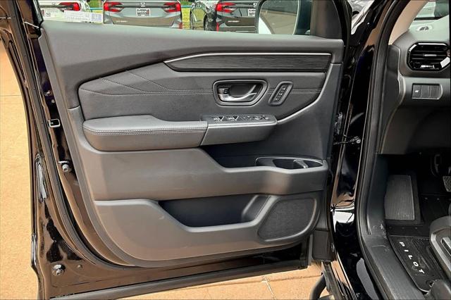 2026 Honda Pilot Touring Blackout