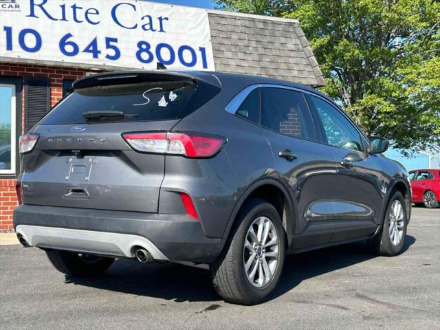 2021 Ford Escape SE