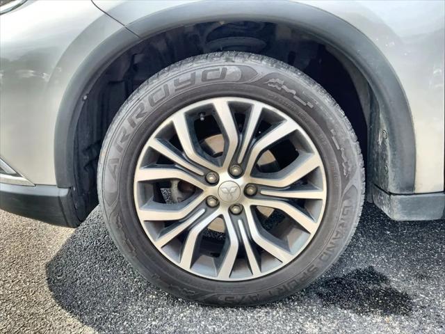 2018 Mitsubishi Outlander ES