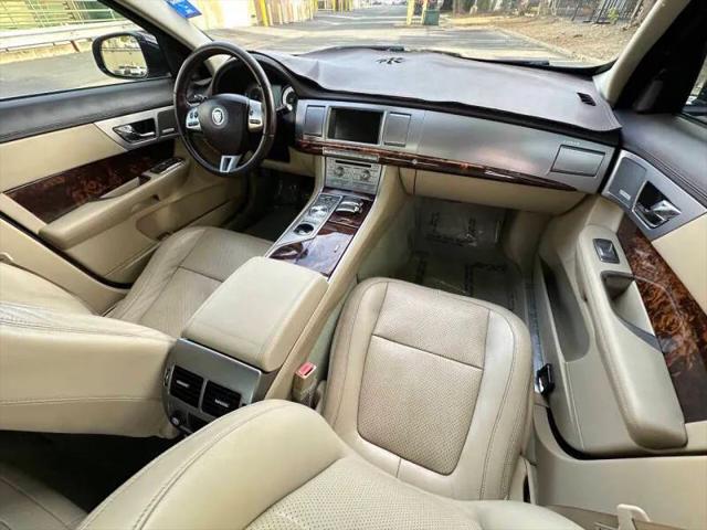 2011 Jaguar XF Premium