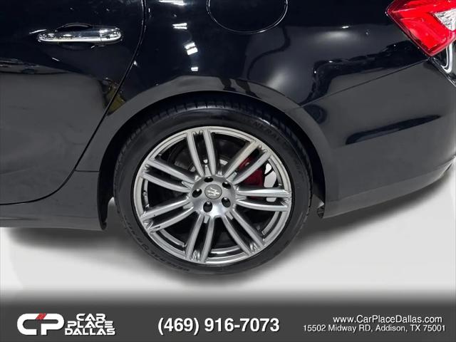 2016 Maserati Ghibli Standard