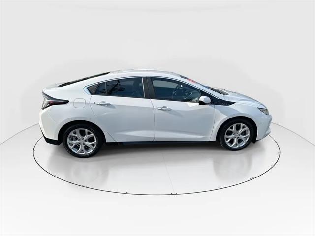 2027 Chevrolet Bolt RS FWD