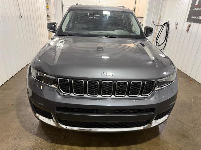 2023 Jeep Grand Cherokee L Limited 4x4 2023 Jeep Grand Cherokee L Limited 4x4
