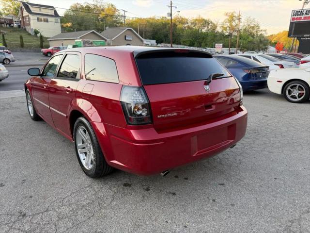 2005 Dodge Magnum RT