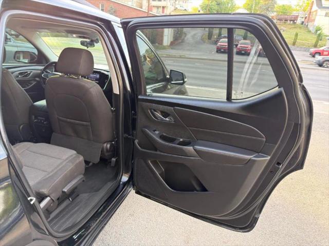 2020 Chevrolet Traverse FWD LT Cloth