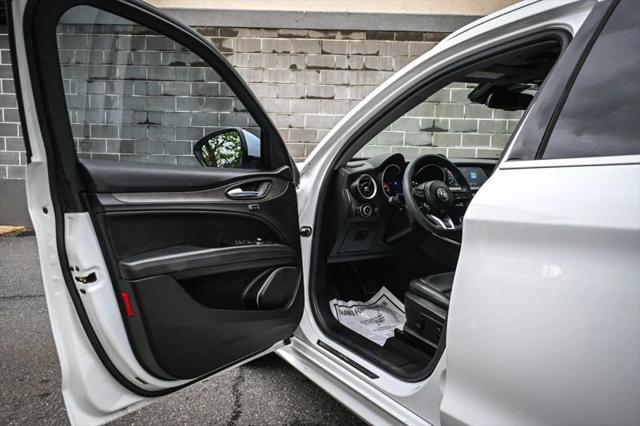 2021 Alfa Romeo Stelvio Ti AWD