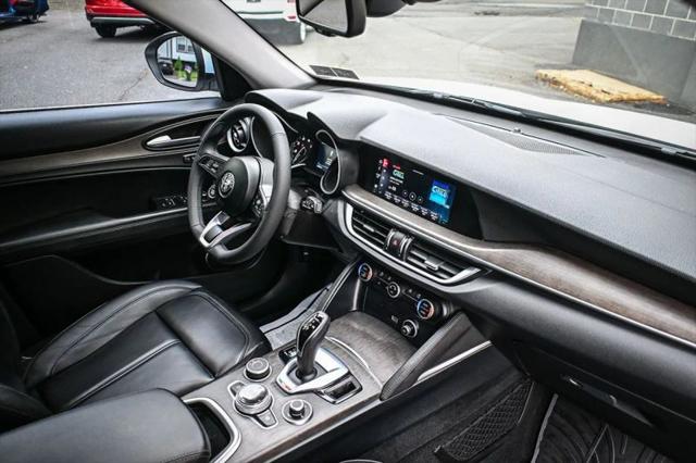 2021 Alfa Romeo Stelvio Ti AWD