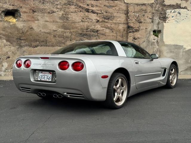 2004 Chevrolet Corvette Base