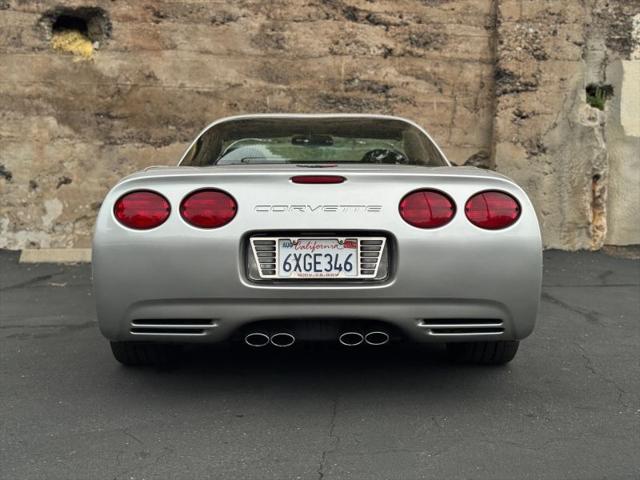 2004 Chevrolet Corvette Base