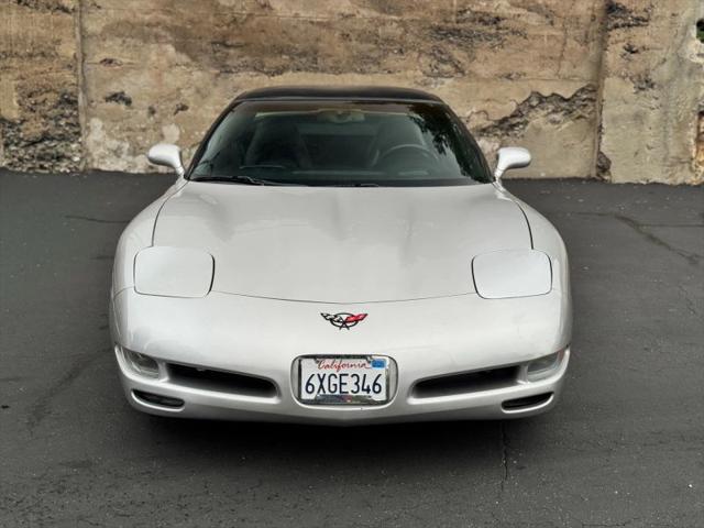 2004 Chevrolet Corvette Base