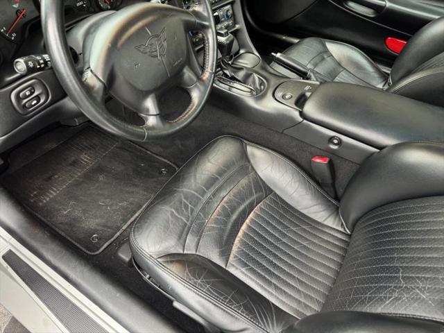 2004 Chevrolet Corvette Base