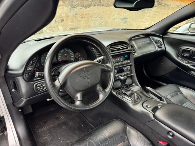 2004 Chevrolet Corvette Base