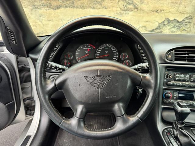 2004 Chevrolet Corvette Base