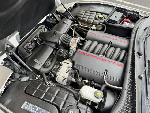 2004 Chevrolet Corvette Base