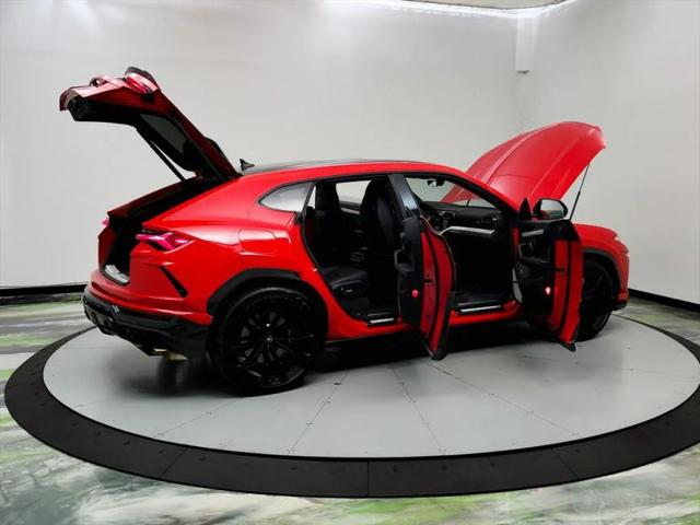 2019 Lamborghini Urus Base