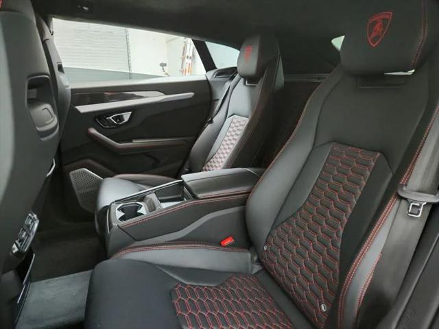 2019 Lamborghini Urus Base