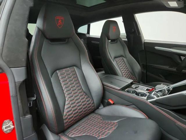2019 Lamborghini Urus Base