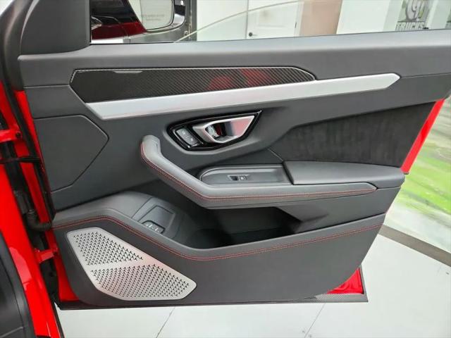 2019 Lamborghini Urus Base