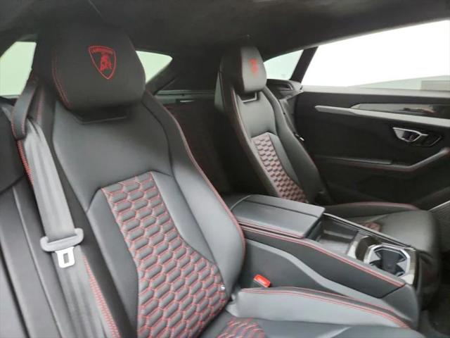 2019 Lamborghini Urus Base