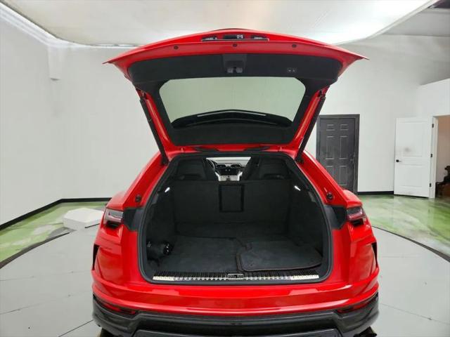 2019 Lamborghini Urus Base