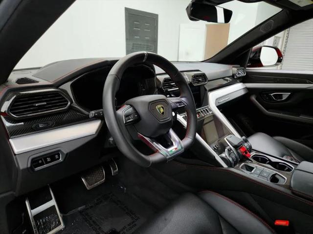 2019 Lamborghini Urus Base