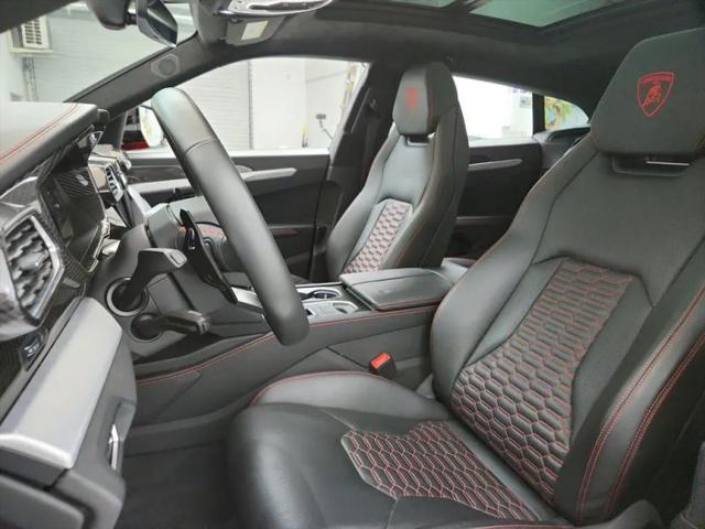 2019 Lamborghini Urus Base