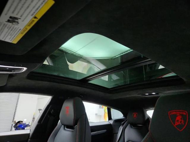 2019 Lamborghini Urus Base