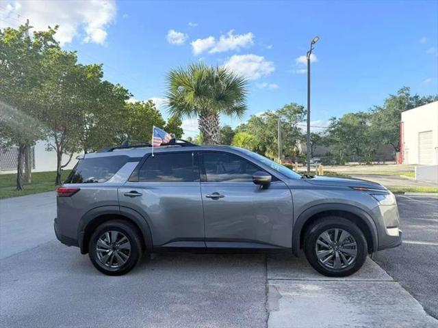 2022 Nissan Pathfinder SV 2WD