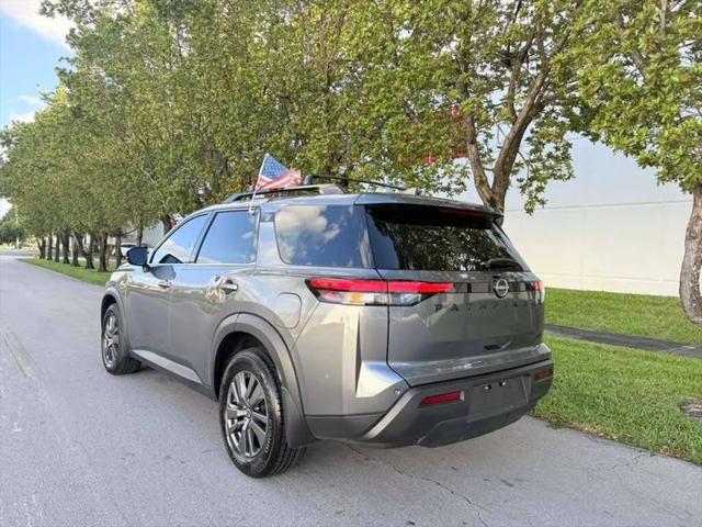 2022 Nissan Pathfinder SV 2WD