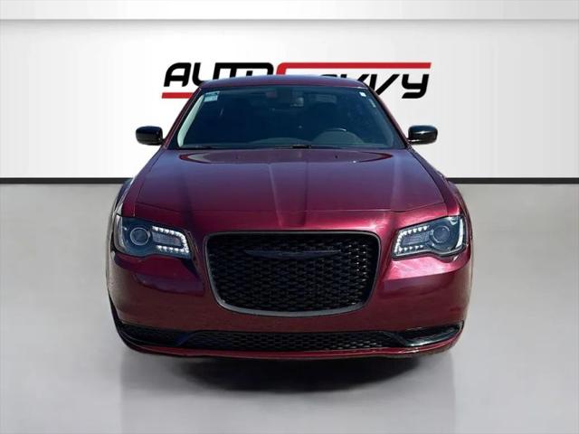 2020 Chrysler 300 Touring