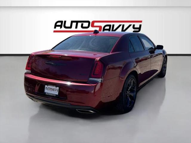 2020 Chrysler 300 Touring