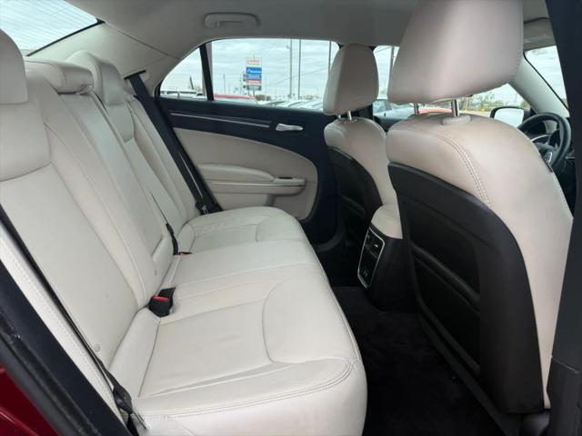 2016 Chrysler 300 Limited