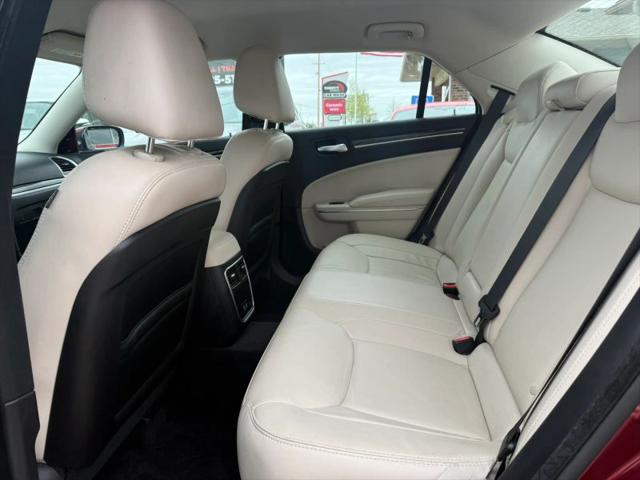 2016 Chrysler 300 Limited
