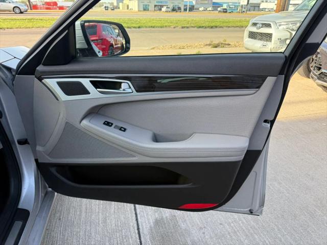2016 Hyundai Genesis 3.8