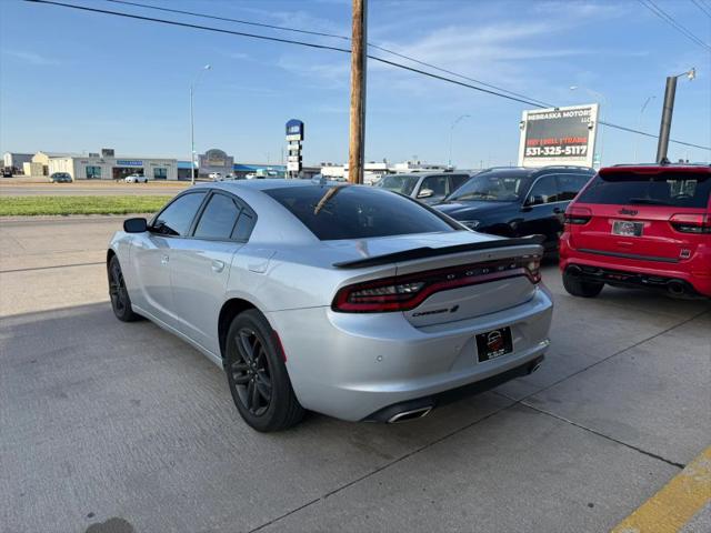 2019 Dodge Charger SXT AWD