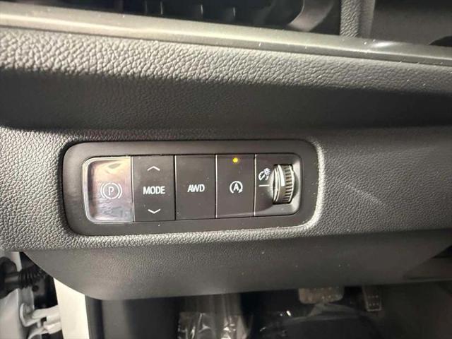 2026 Chevrolet Traverse AWD LT