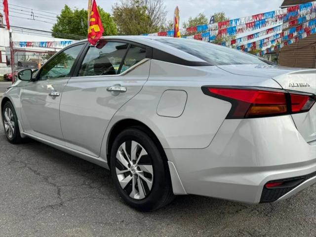 2022 Nissan Altima S FWD