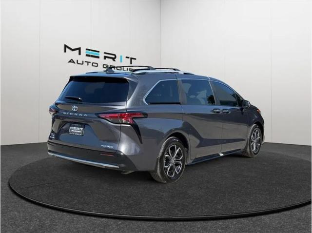 2025 Toyota Sienna Platinum