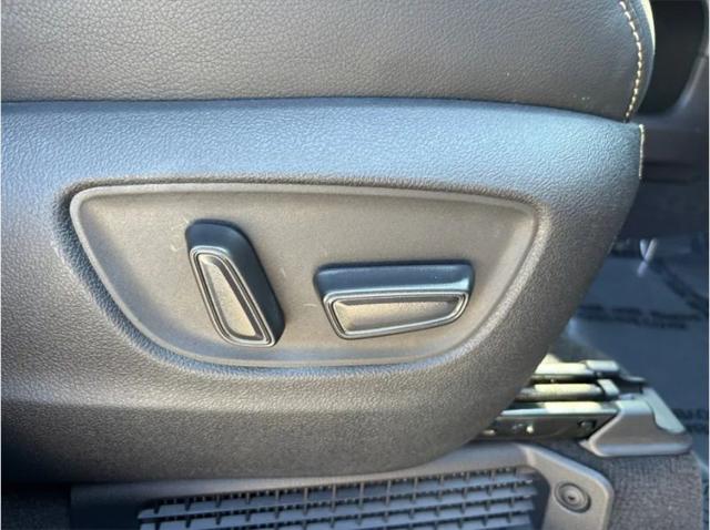2025 Toyota Sienna Platinum