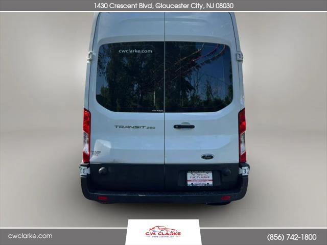 2018 Ford Transit w/Sliding Side Door w/LWB