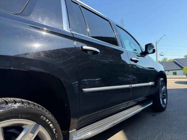 2018 Cadillac Escalade ESV Luxury