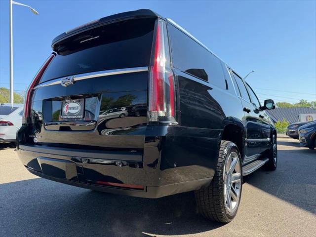 2018 Cadillac Escalade ESV Luxury