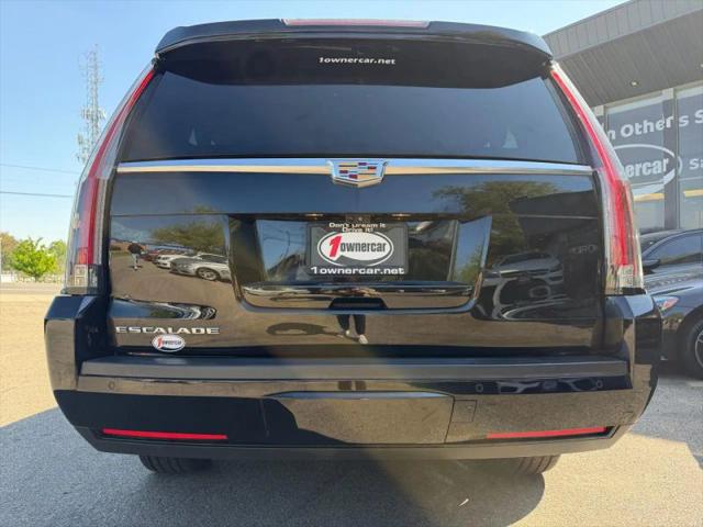 2018 Cadillac Escalade ESV Luxury