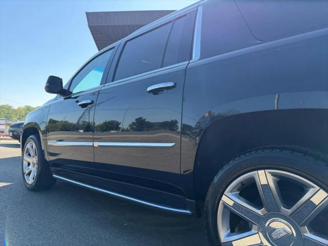 2018 Cadillac Escalade ESV Luxury