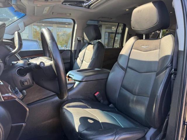 2018 Cadillac Escalade ESV Luxury