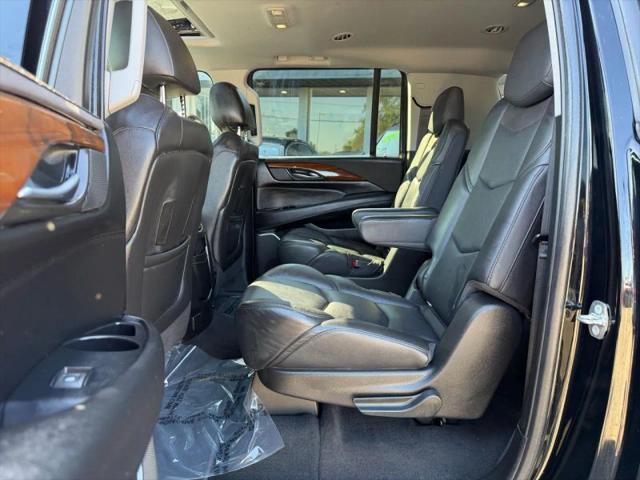 2018 Cadillac Escalade ESV Luxury