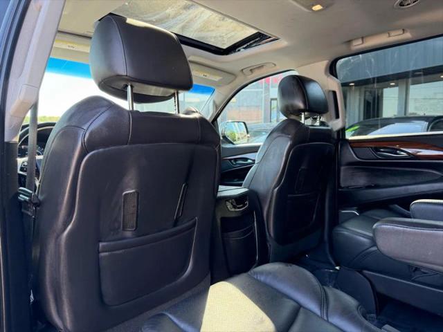 2018 Cadillac Escalade ESV Luxury