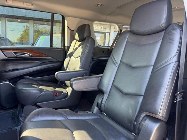 2018 Cadillac Escalade ESV Luxury
