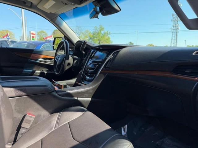 2018 Cadillac Escalade ESV Luxury