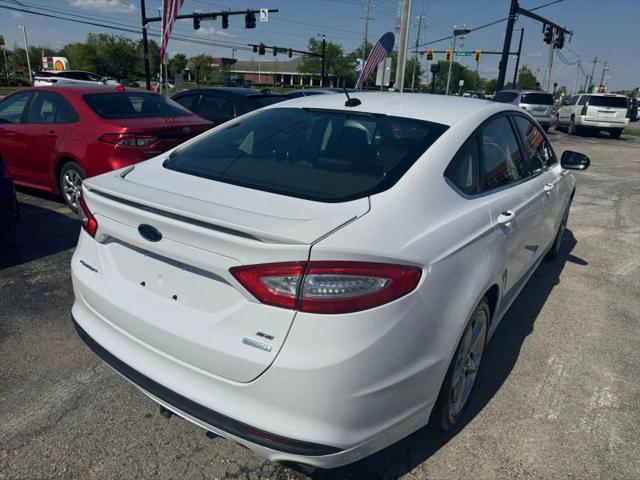 2014 Ford Fusion SE